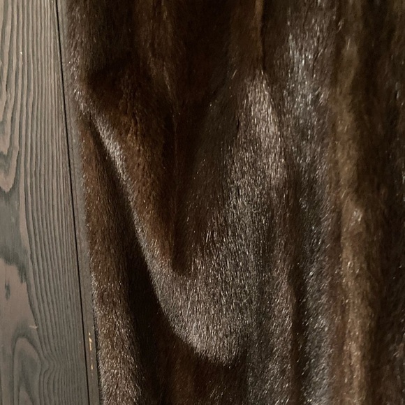 Rain coat Mink fur 🧥 approximate size L/XL (12/14) in good condition winter coat - Picture 8 of 9